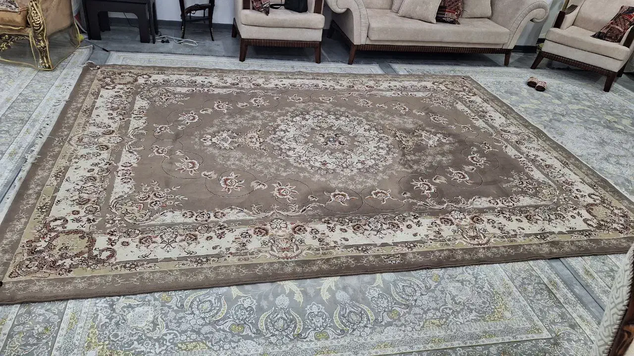 ۹متری جفت گردویی|فرش|ساوه, |دیوار