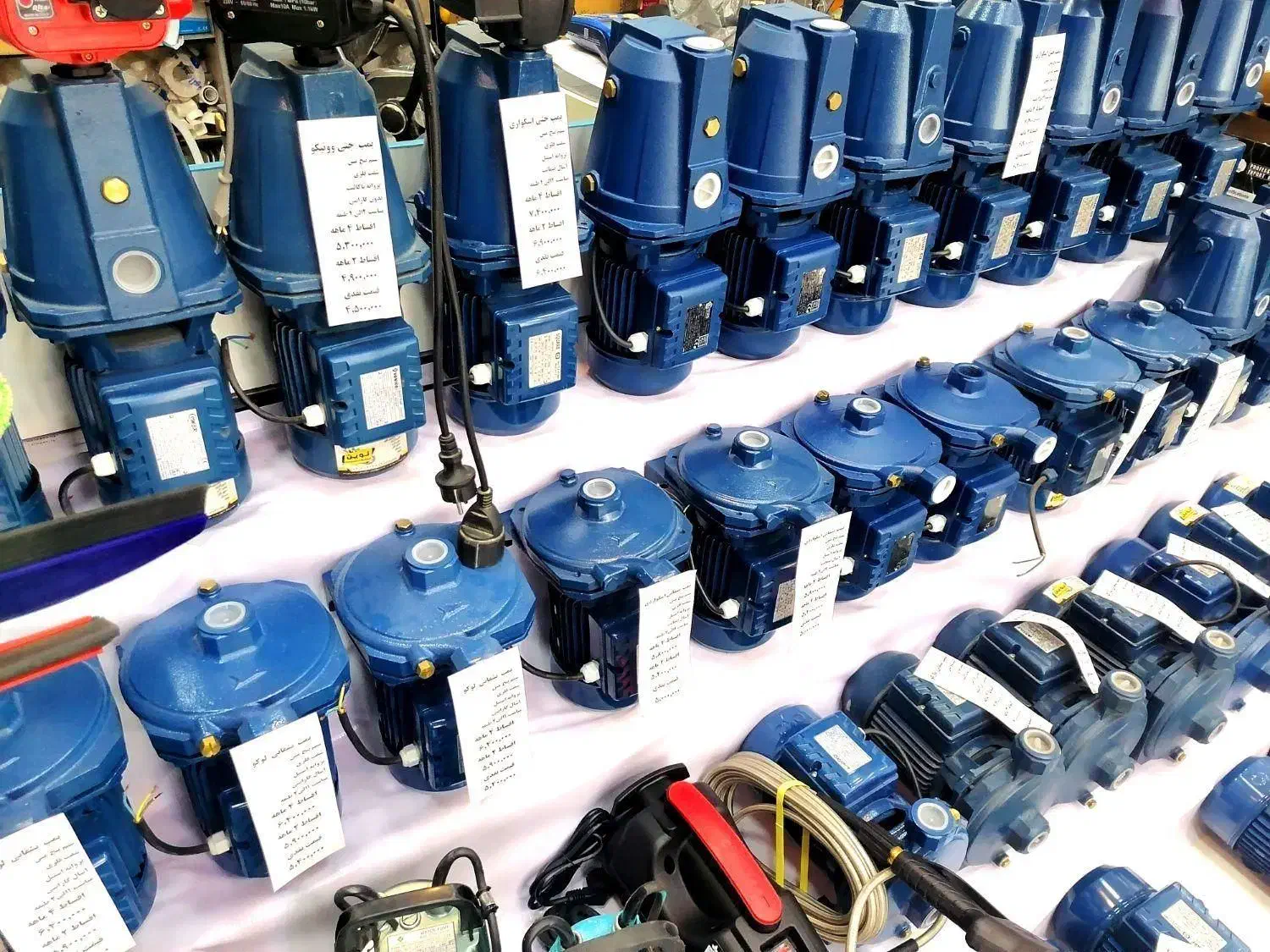 پمپ آب کارواش و کفکش برند وونیکو|مصالح و تجهیزات ساختمان|قم, ولیعصر|دیوار