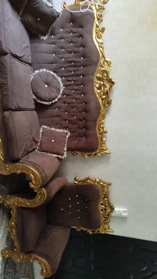 مبلمان ۷نفره سالم با یه عدد میز عسلی|مبلمان خانگی و میز عسلی|مشهد, نیروی هوایی|دیوار