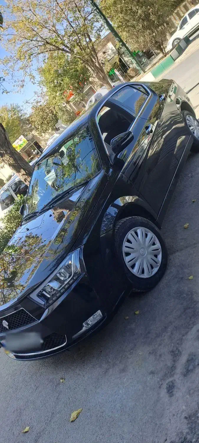 دنا پلاس|خودرو سواری و وانت|اراک, |دیوار