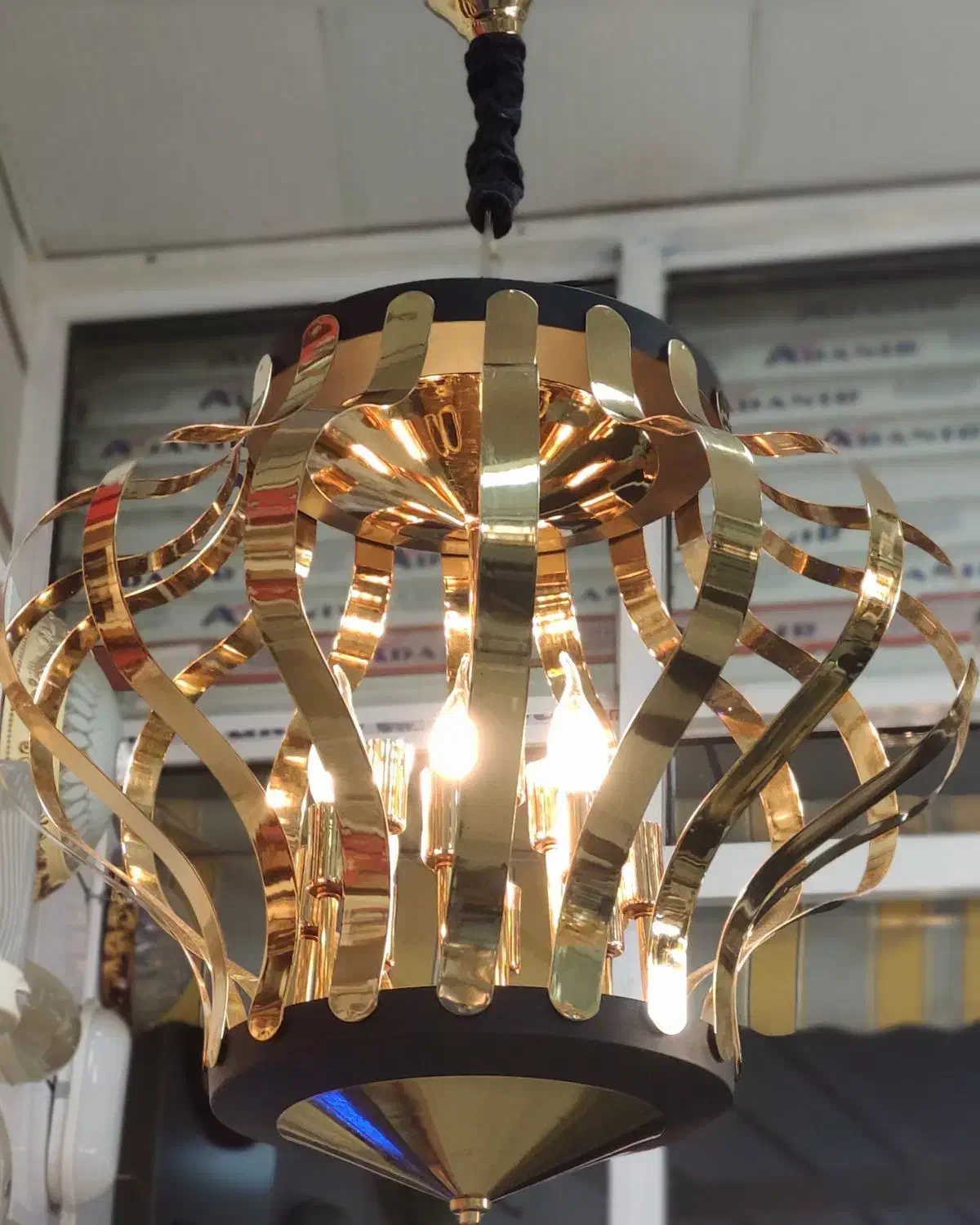 لوستر غنچه طلایی|لوستر و چراغ آویز|سنندج, |دیوار