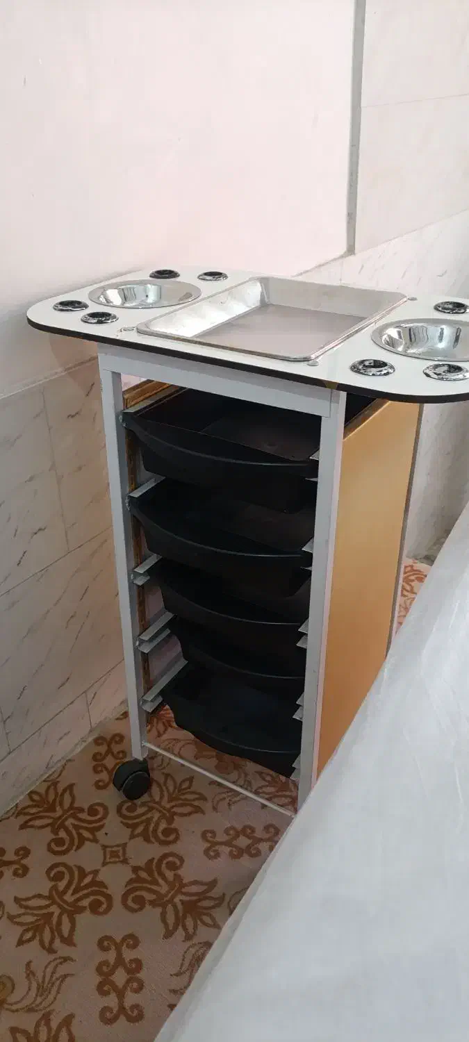 لوازم آرایشگاه در حد نو|آرایشگاه و سالنهای زیبایی|دورود, |دیوار