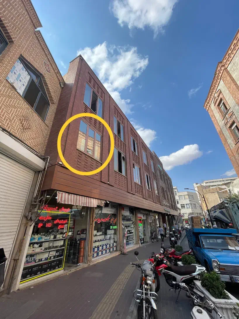 سرقفلی دفتر ۱۳ متری کوچه پاساژ کنار عالی قاپو|فروش دفتر کار، اتاق اداری، مطب|تبریز, |دیوار