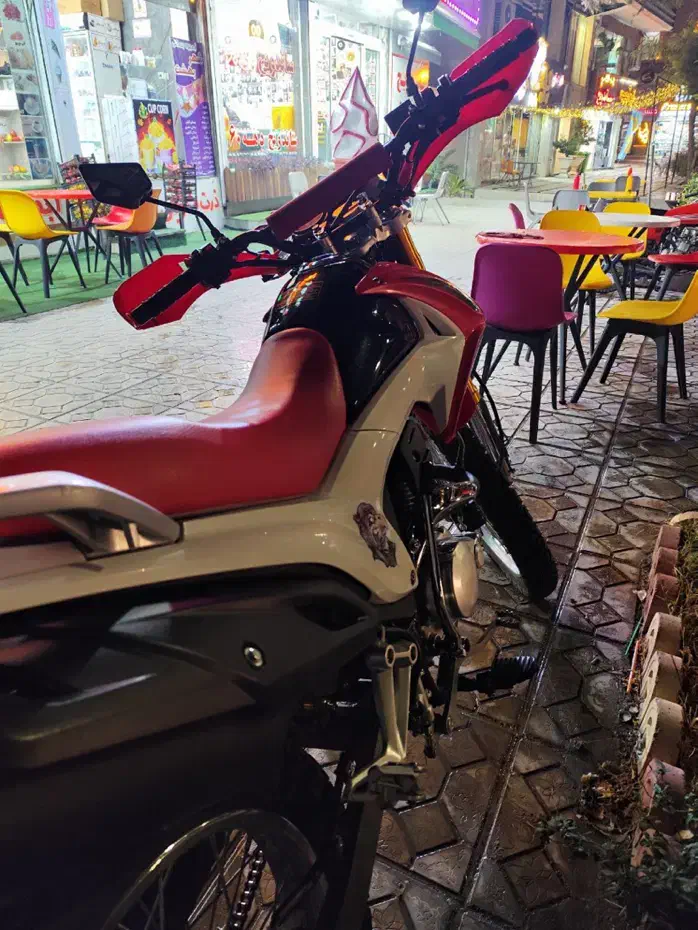 پرواز 200|موتورسیکلت|خرم‌آباد, |دیوار