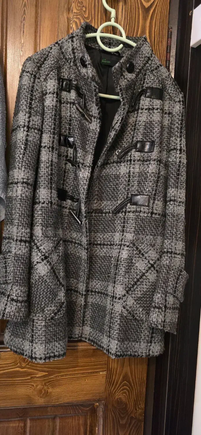 پالتو بنتون|لباس|ساری, |دیوار