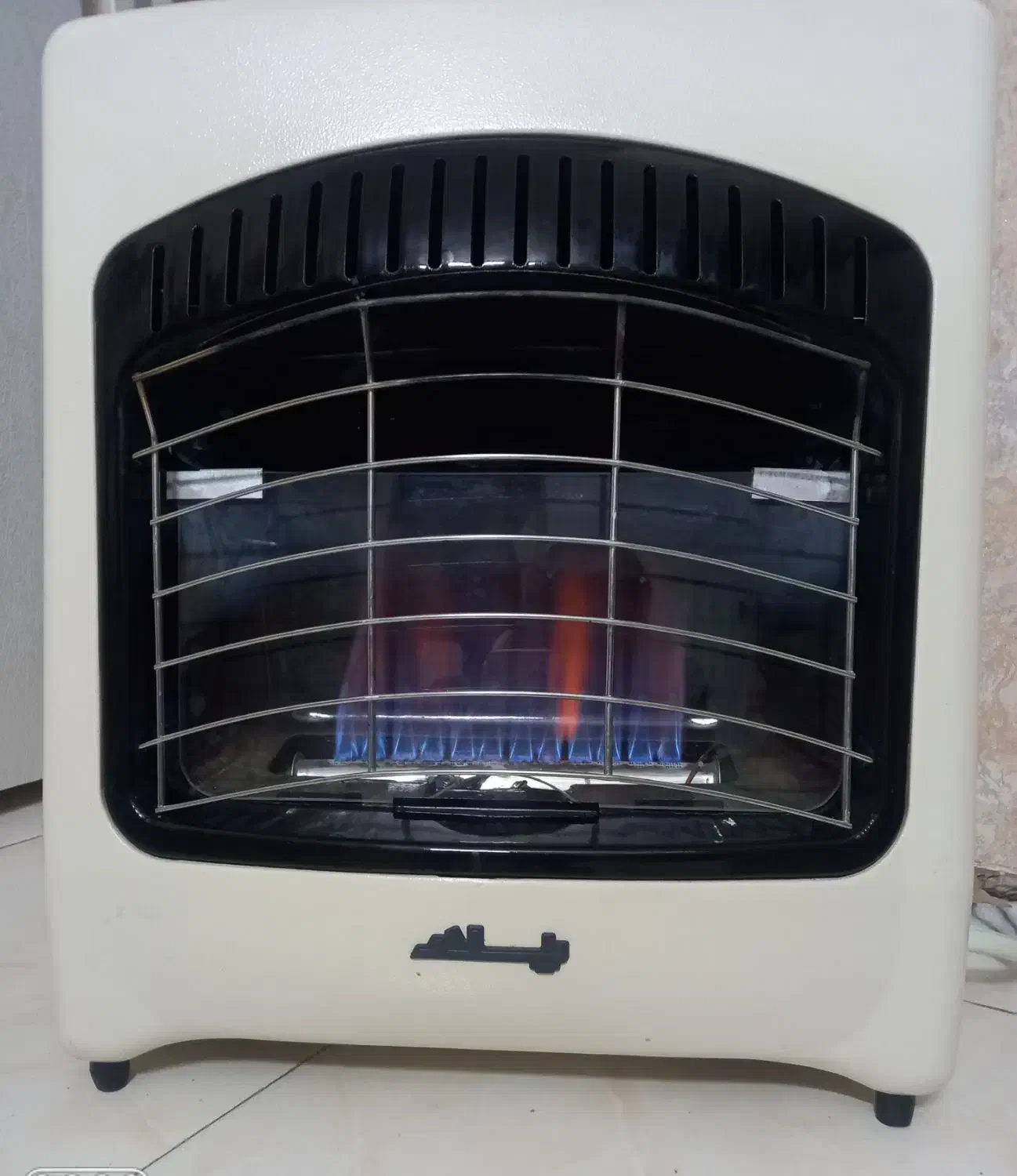 ۲عددبخاری درحد نو تروتمیز|بخاری، هیتر، شومینه|کرج, مهرویلا جنوبی|دیوار