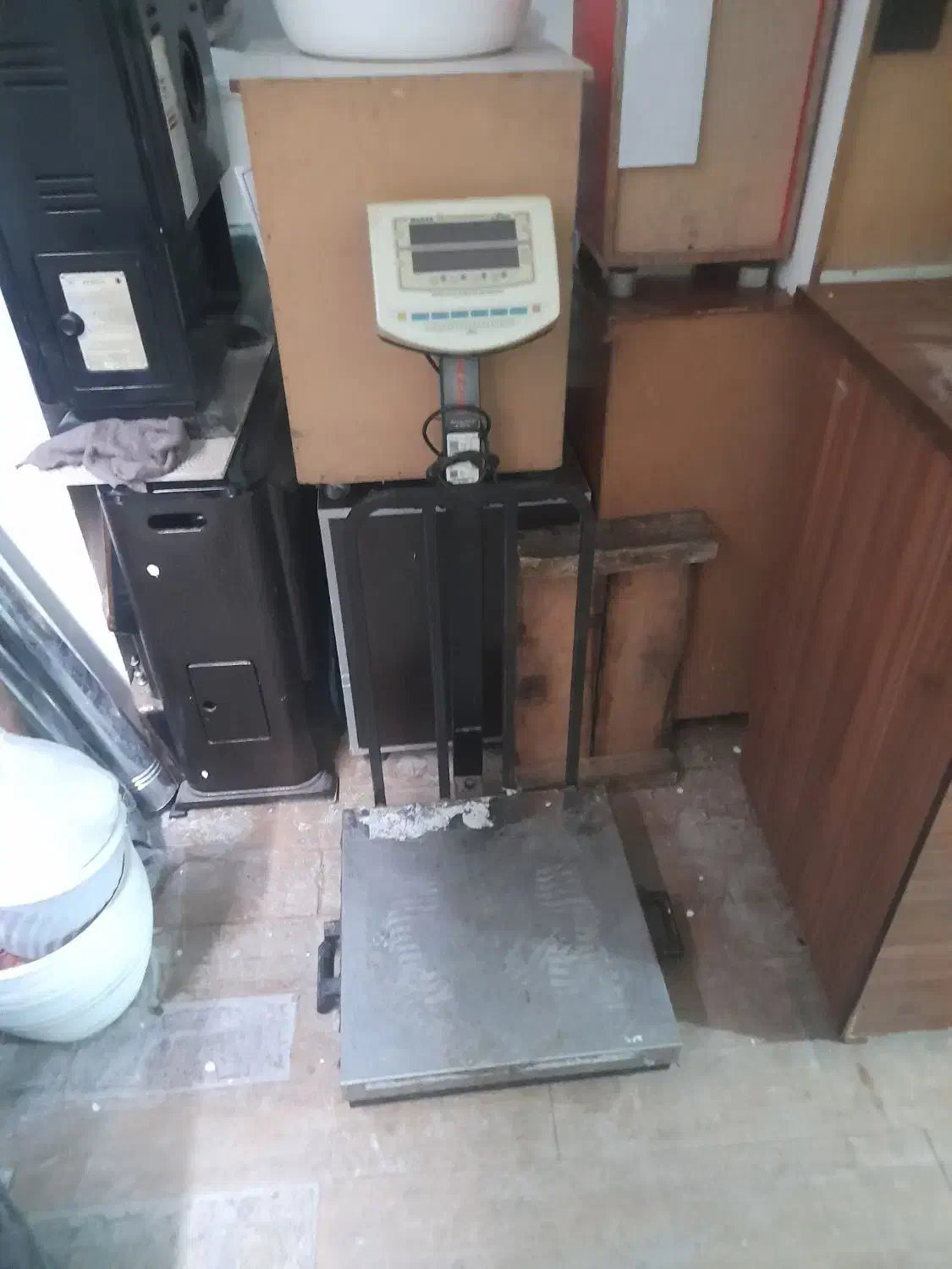 باسکول ، اره مرغ ، میز|فروشگاه و مغازه|کرج, شهرک امام رضا (ع)|دیوار