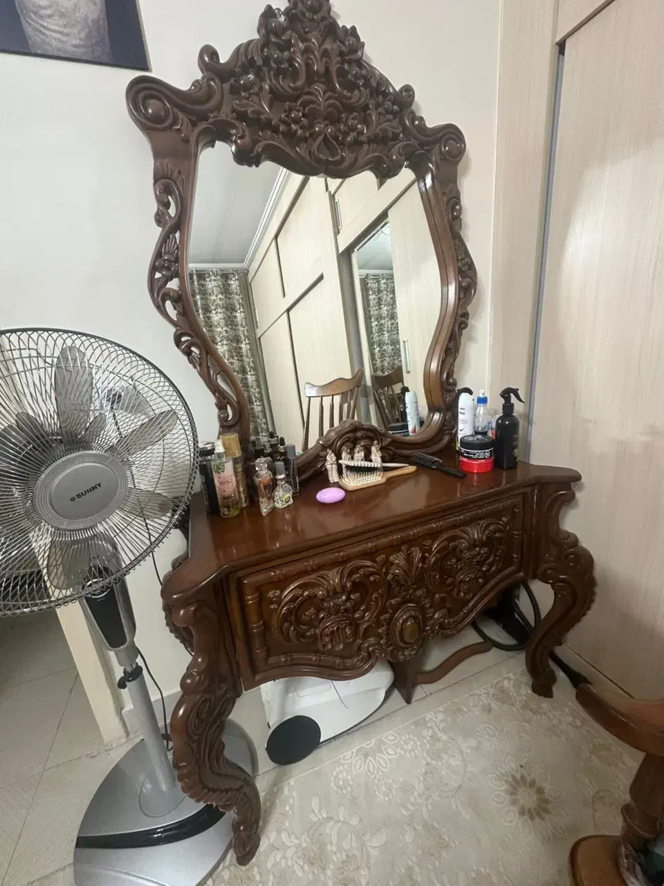 تخت سلطنتی چوب گردو|تخت و سرویس خواب|تهران, تختی|دیوار