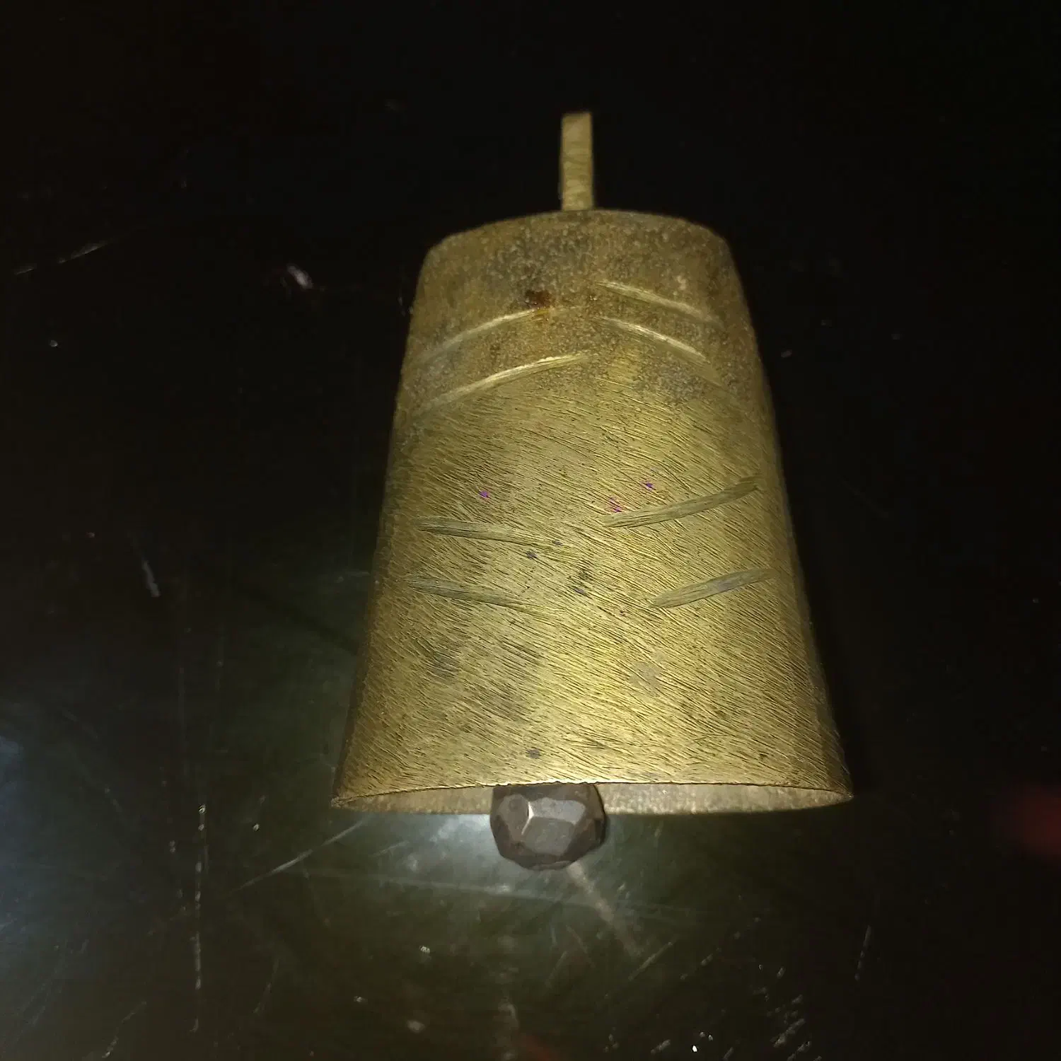 زنگوله|کلکسیون اشیاء عتیقه|اهواز, بهارستان|دیوار