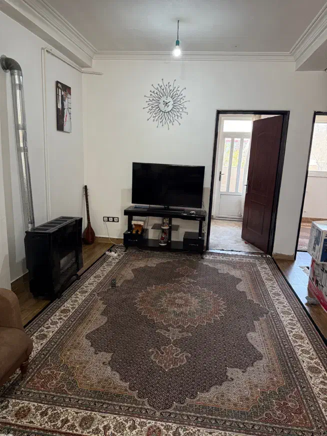 آپارتمان طبقه اول ۹۰ متری دو خوابه در ولکس عینک|فروش آپارتمان|رشت, ولکس|دیوار