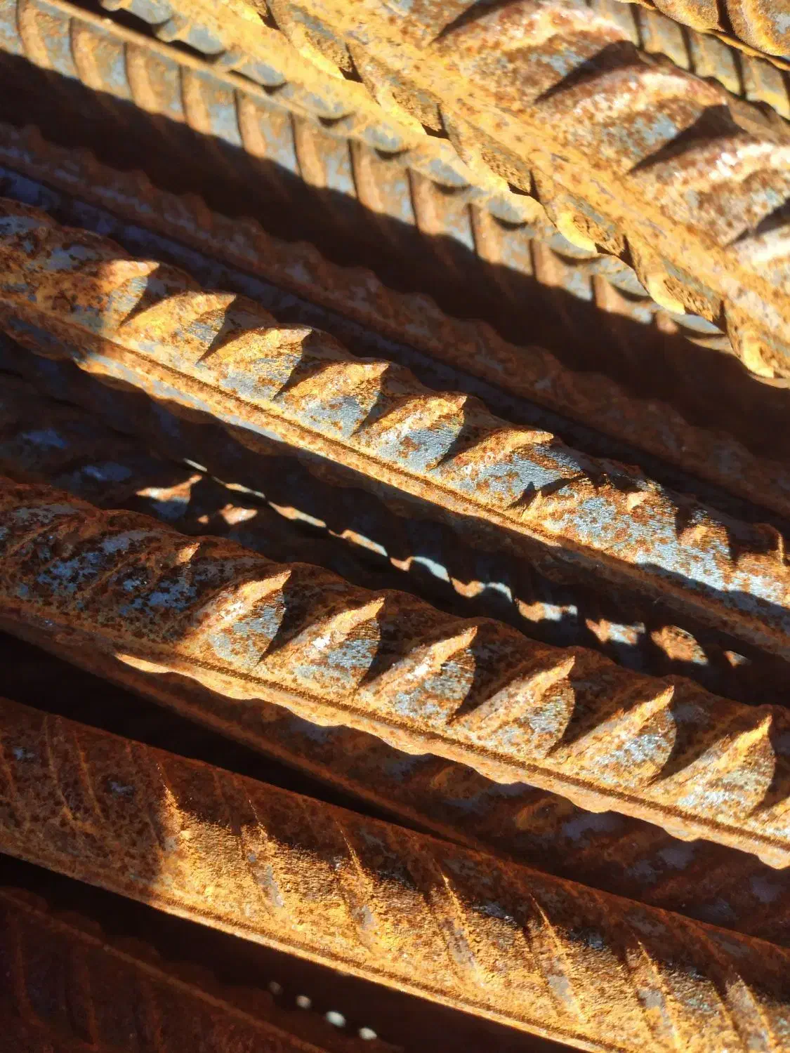 میلگرد    و      سیمان شاهرود|مصالح و تجهیزات ساختمان|دلند, |دیوار