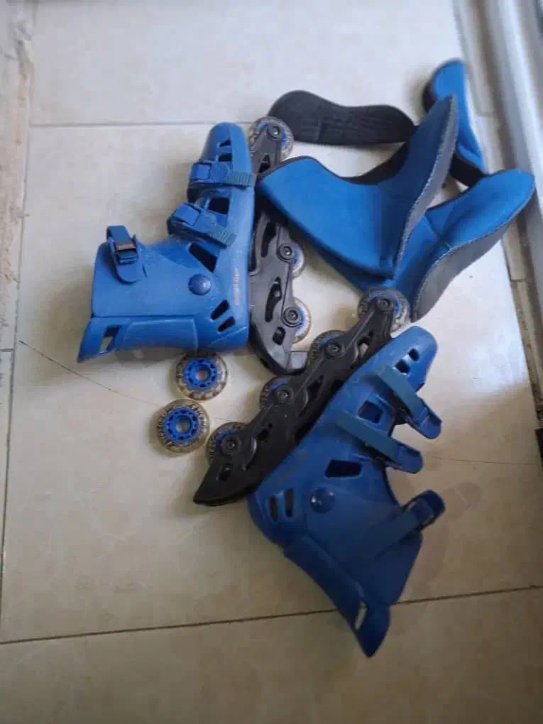 کفش اسکیت|تجهیزات ورزشی|رودهن, |دیوار