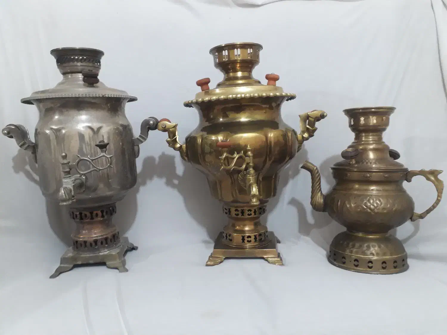 سماور ذغالی.صحرایی.سینی|کلکسیون اشیاء عتیقه|اهر, |دیوار