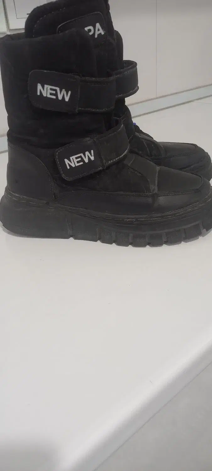 نیم بوت دخترانه سایز ۳۶|کفش و لباس بچه|خرمآباد, |دیوار