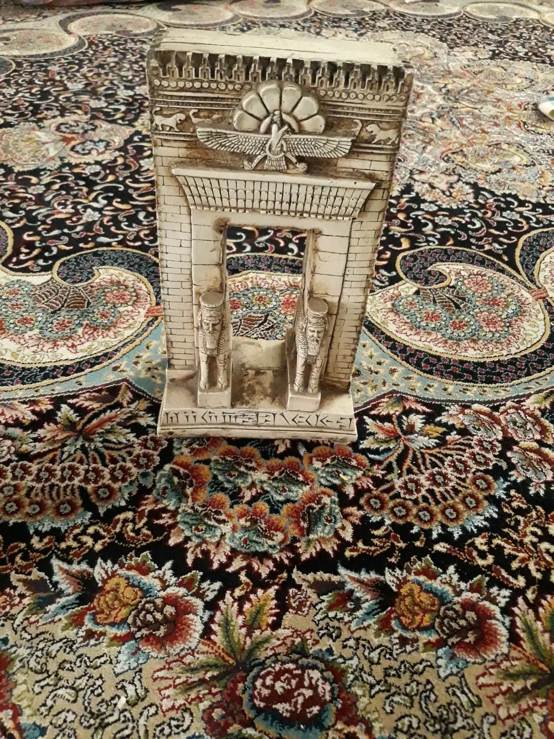 تندیس تخت جمشید|مجسمه، تندیس، ماکت|تهران, افسریه شمالی|دیوار