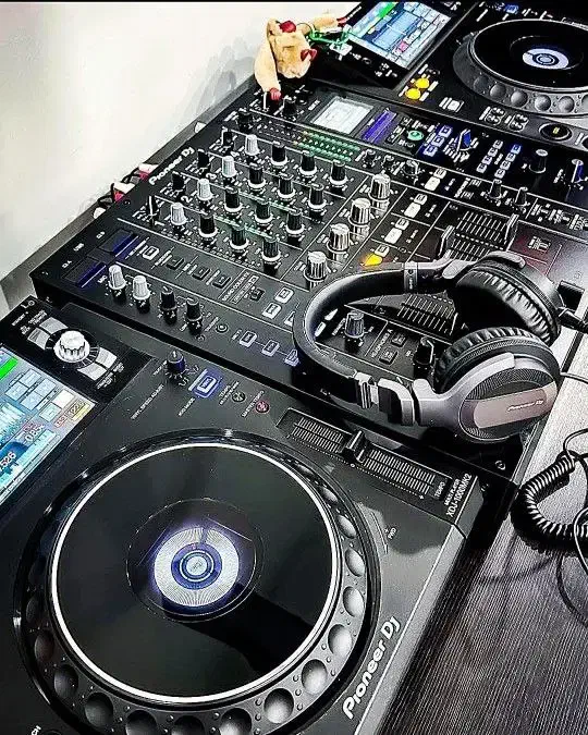 موسیقی زنده dj ورقص نور|خدمات پذیرایی، مراسم|ارومیه, |دیوار