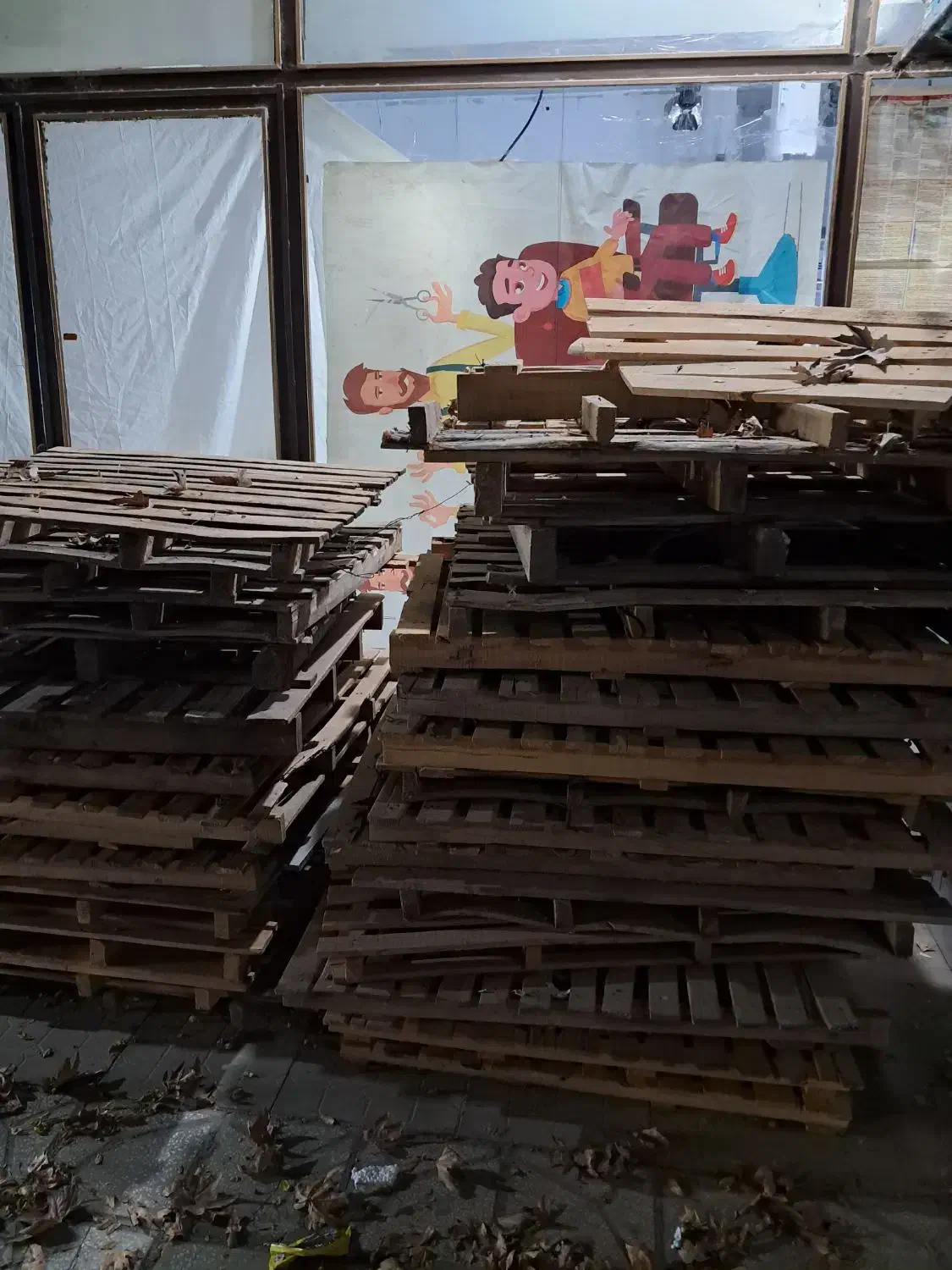 مانکن+پالت( دکور بوتیک)|فروشگاه و مغازه|جوین, |دیوار