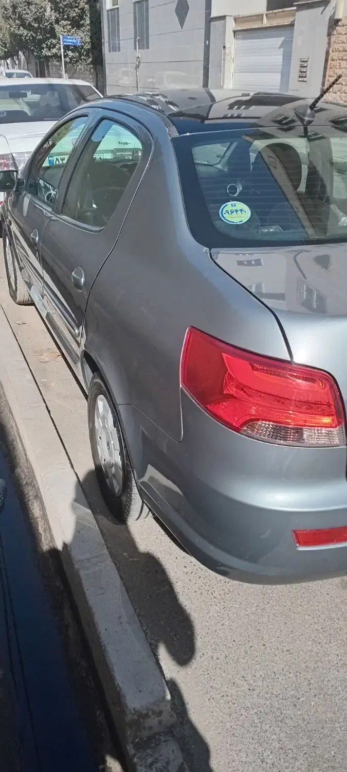 رانا پلاس پانوراما مدل 1401|خودرو سواری و وانت|ری, شهادت|دیوار