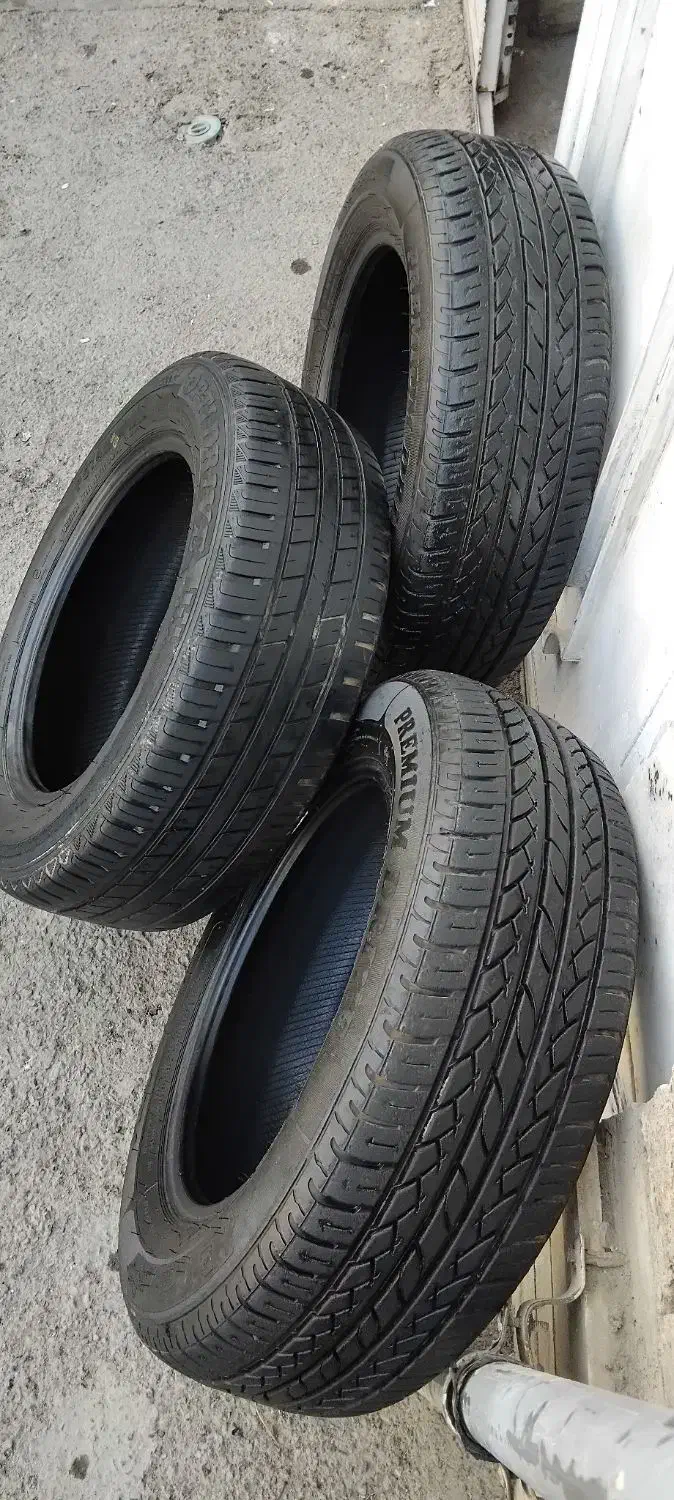 سلام 3عددلاستیک سمند|قطعات یدکی و لوازم جانبی|کاشان, قطب راوندی|دیوار