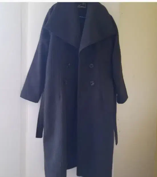 پالتو فوتر ذغالی|لباس|ساری, |دیوار