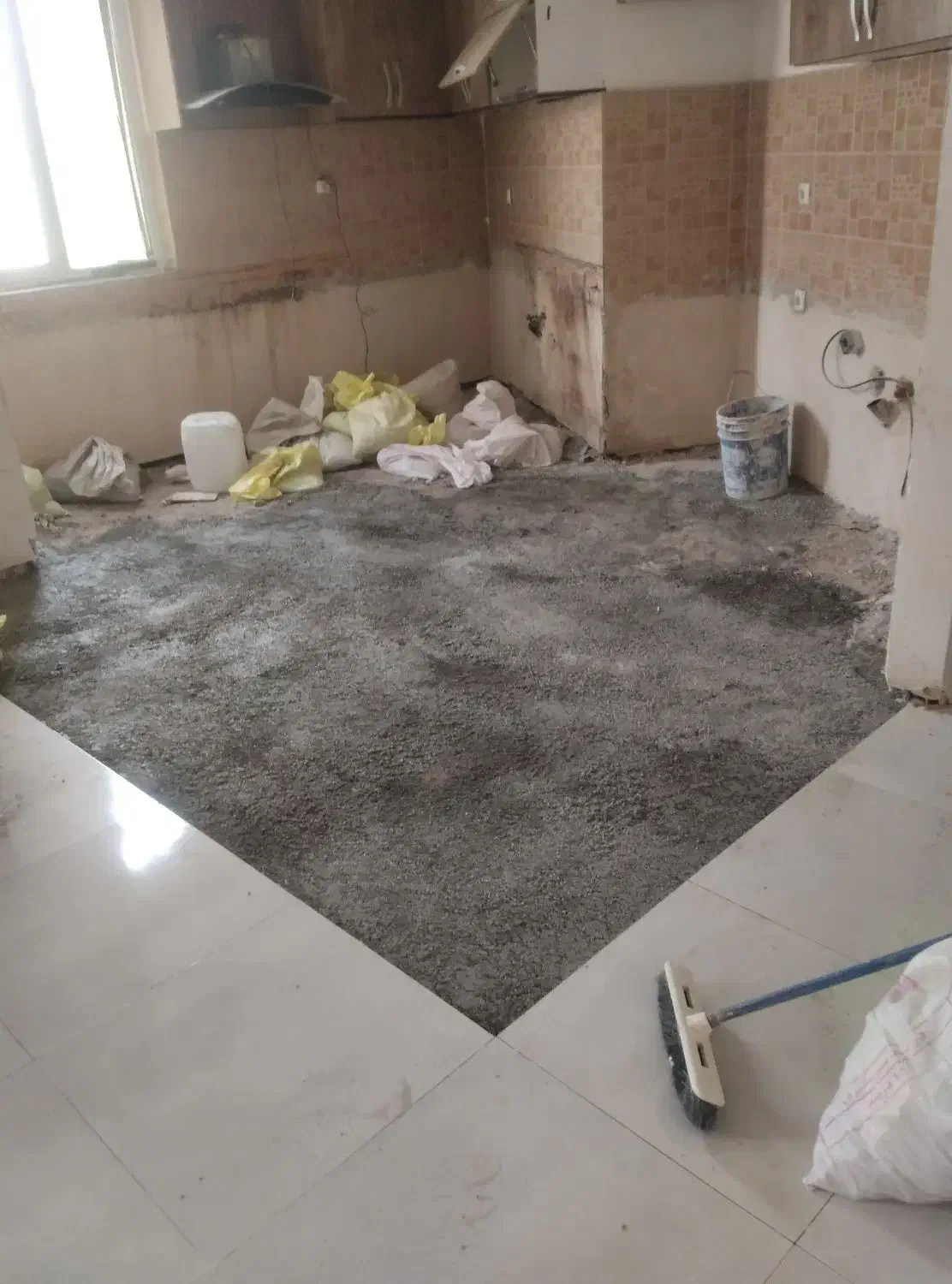 کاشی وسرامیک|خدمات پیشه و مهارت|بندرعباس, |دیوار