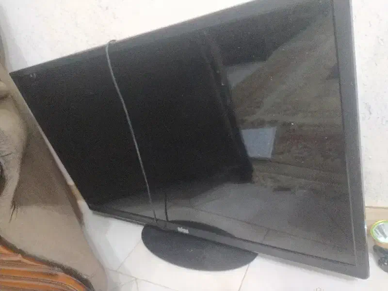 مارشال 42اینچ کاملآ سالم .|تلویزیون و پروژکتور|قشم, |دیوار