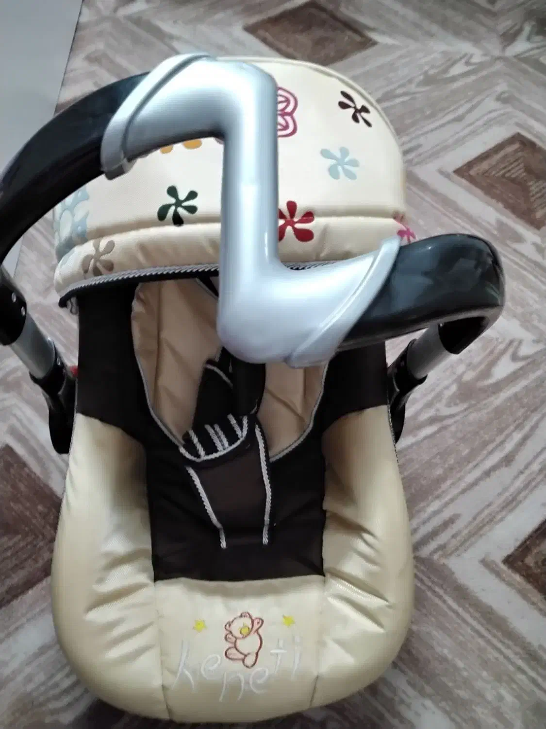 کریر|کالسکه و لوازم جانبی|قم, فرهنگیان و شهربانی|دیوار