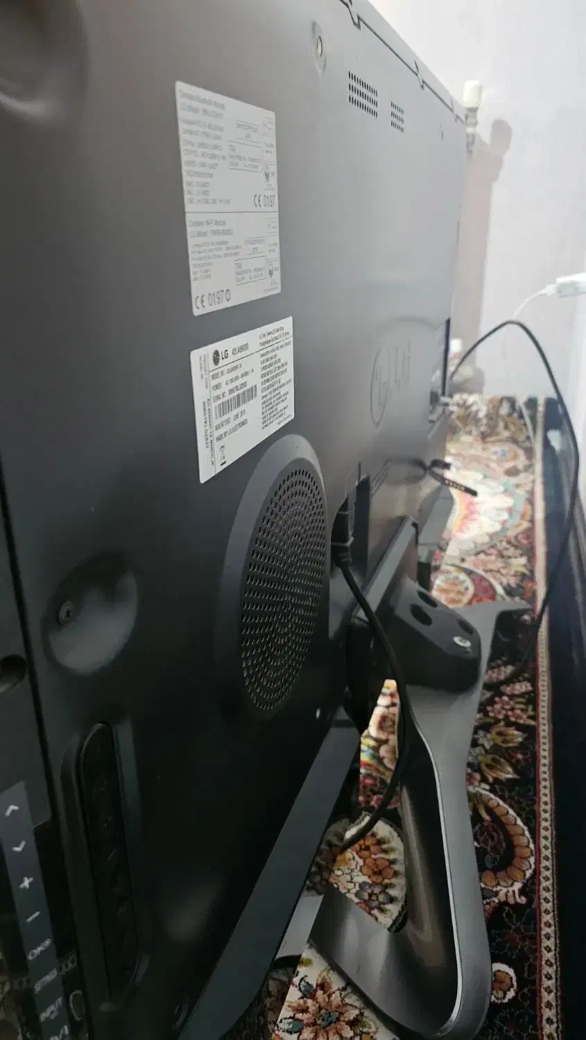 تلویزیون ال ای دی ۴۲ اینچ|تلویزیون و پروژکتور|اندیشه, اندیشه فاز ۴|دیوار