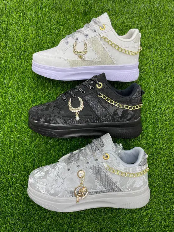 کتونی زنجیر دار دخترونه|کیف، کفش، کمربند|ساوه, |دیوار