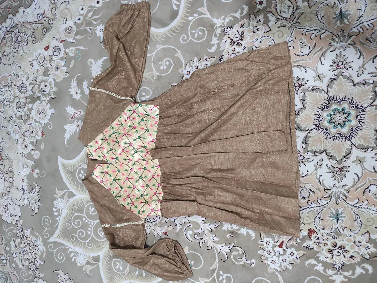 بوت... چادر رنگی|لباس|سبزوار, امیر کبیر|دیوار