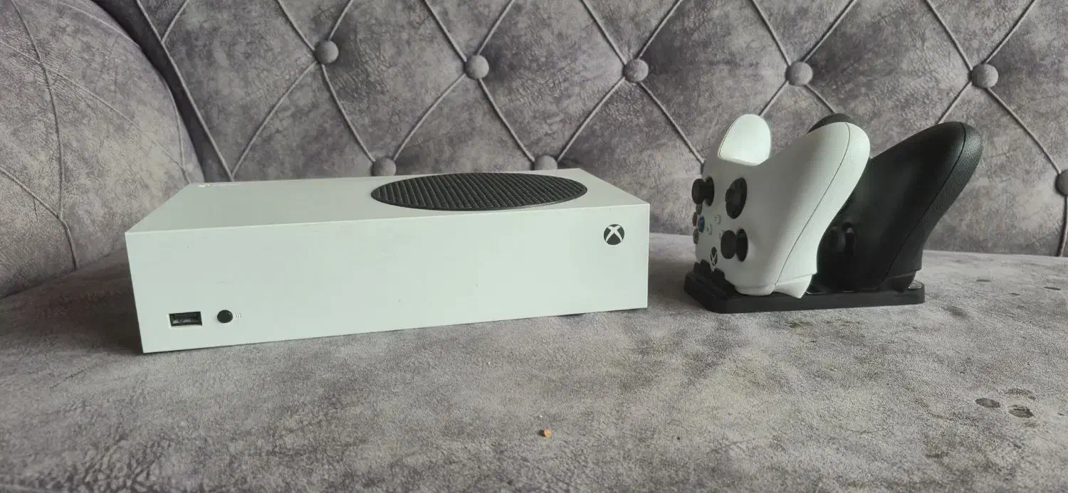 ایکس باکس سری اس با دو دسته و شارژر دسته|کنسول، بازی ویدئویی و آنلاین|اصفهان, الهیه|دیوار