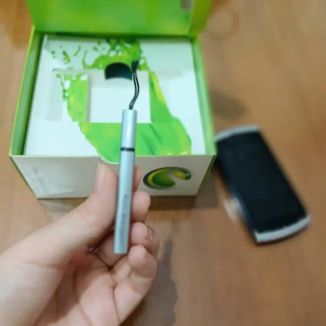 گوشی موبایل سونی اریکسون ویواز vivaz همراه کارتن|موبایل|تهران, آذری|دیوار