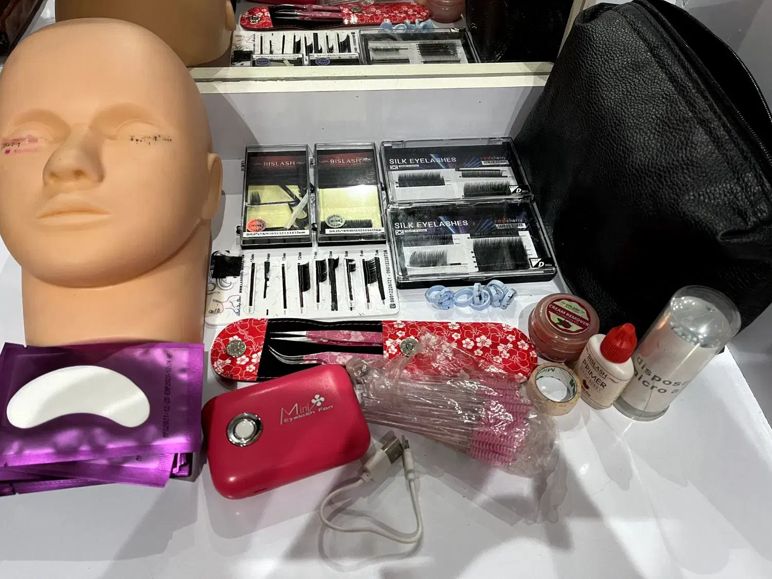 لوازم کاشت مژه|آرایشی، بهداشتی، درمانی|آستارا, |دیوار