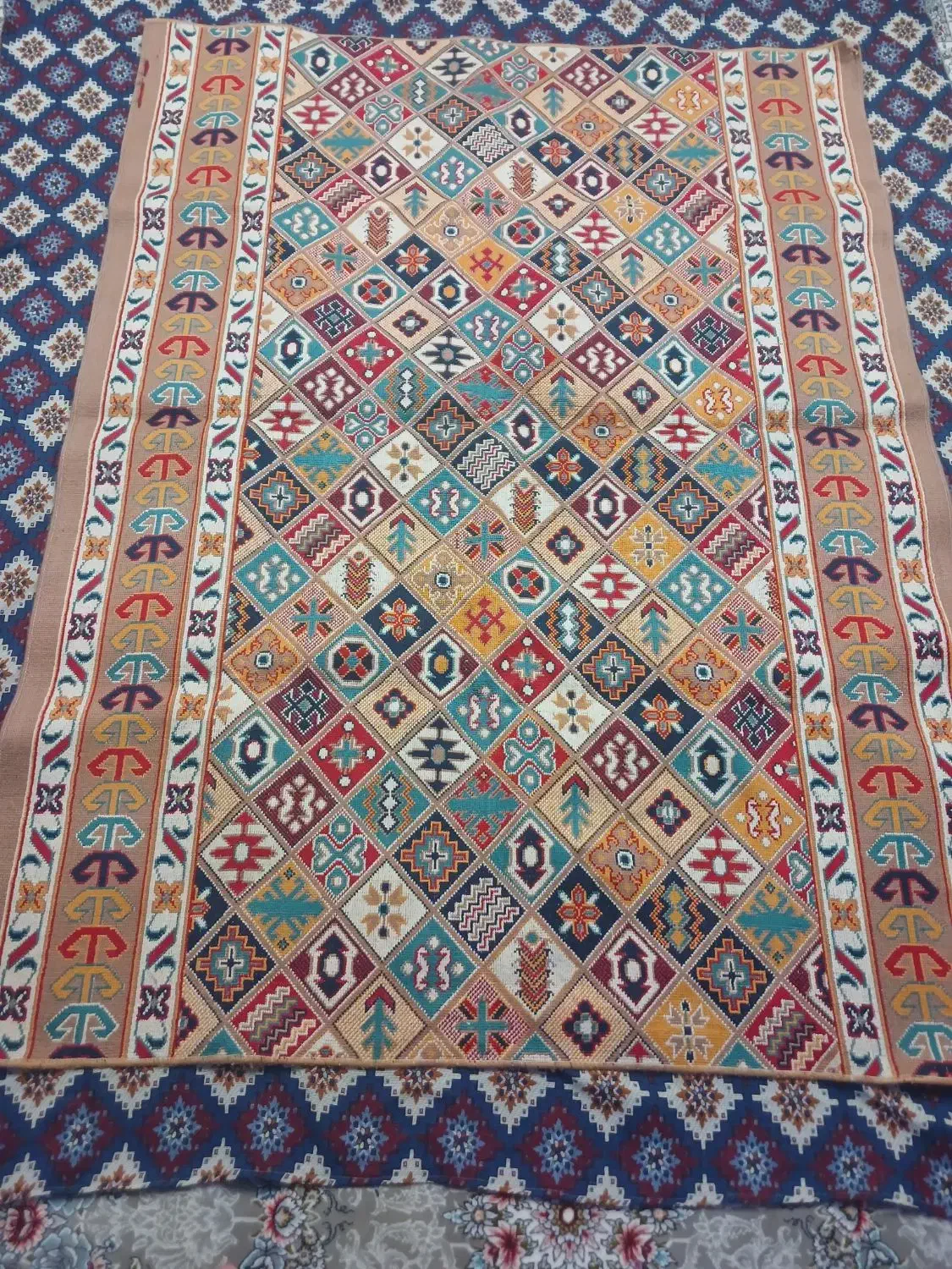 گلیم|گلیم، جاجیم، گبه|بیرجند, |دیوار