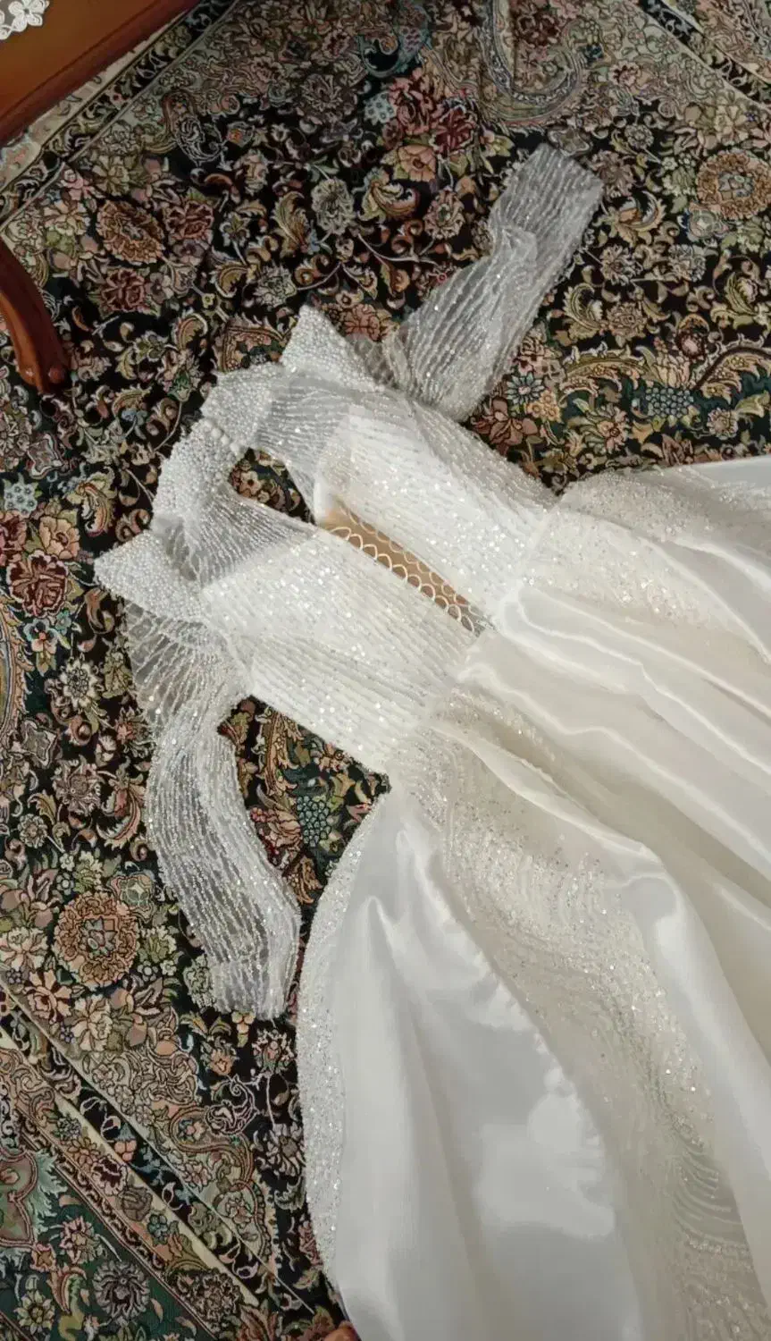 لباس عروس|لباس|آبیک, |دیوار