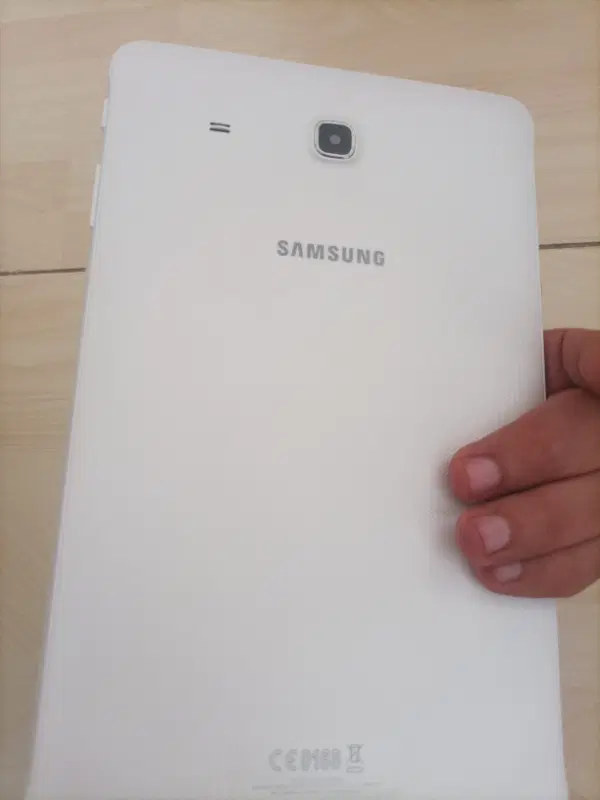 تبلت سامسونگ Galaxy Tab E|تبلت|اصفهان, باغ فدک|دیوار