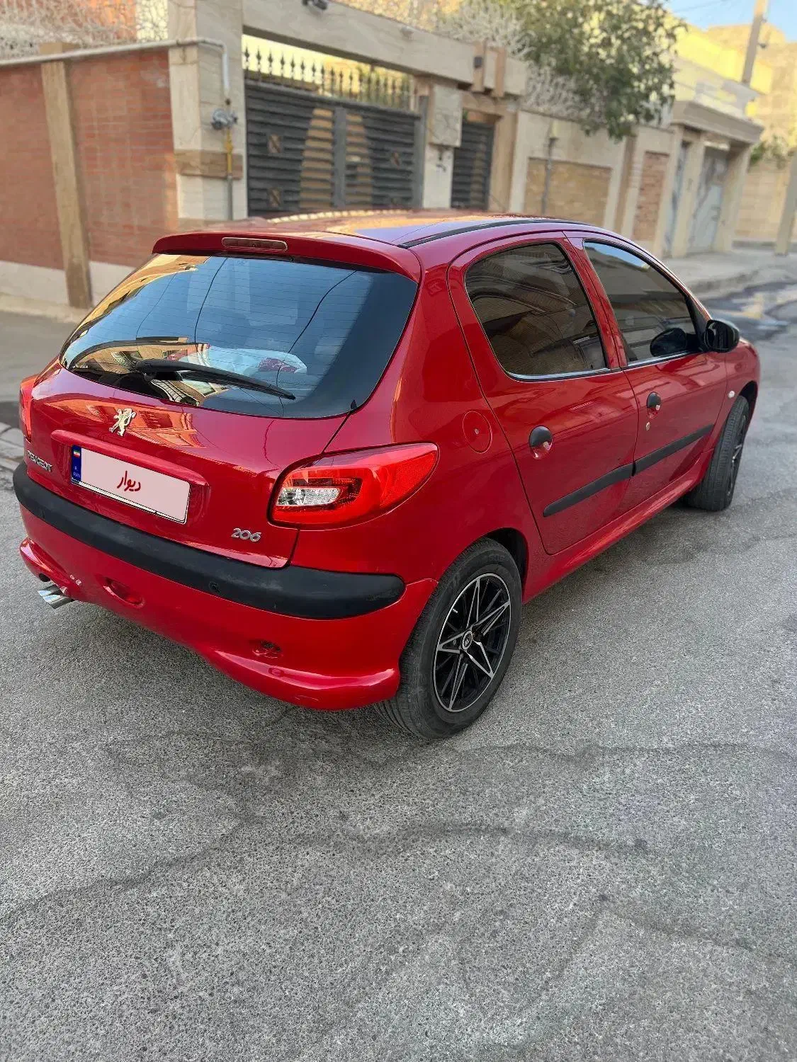 206 قرمز|خودرو سواری و وانت|مبارکه, |دیوار