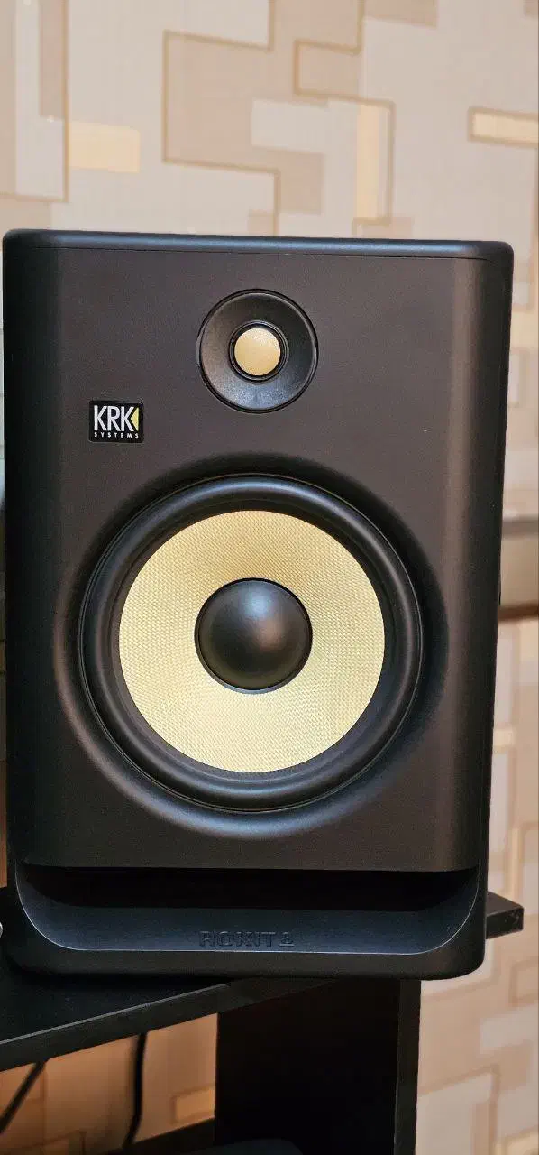 آلات موسیقی|آلات موسیقی|اندیشه, اندیشه فاز ۲|دیوار