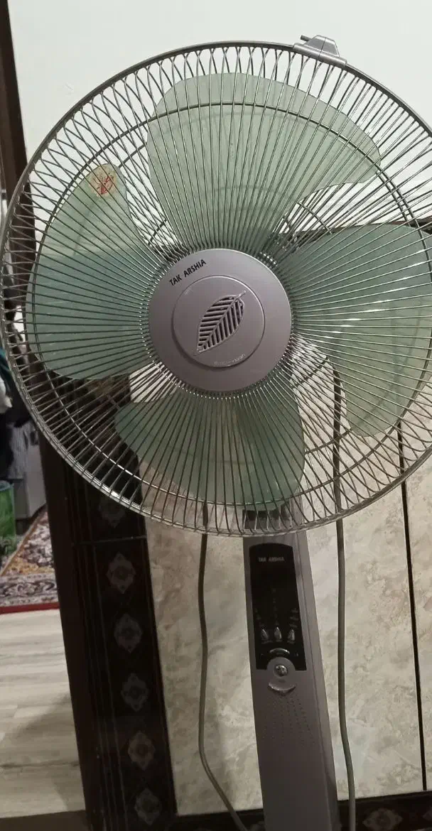 پنکه ایستاده|پنکه و تصفیهکنندهٔ هوا|گرگان, |دیوار