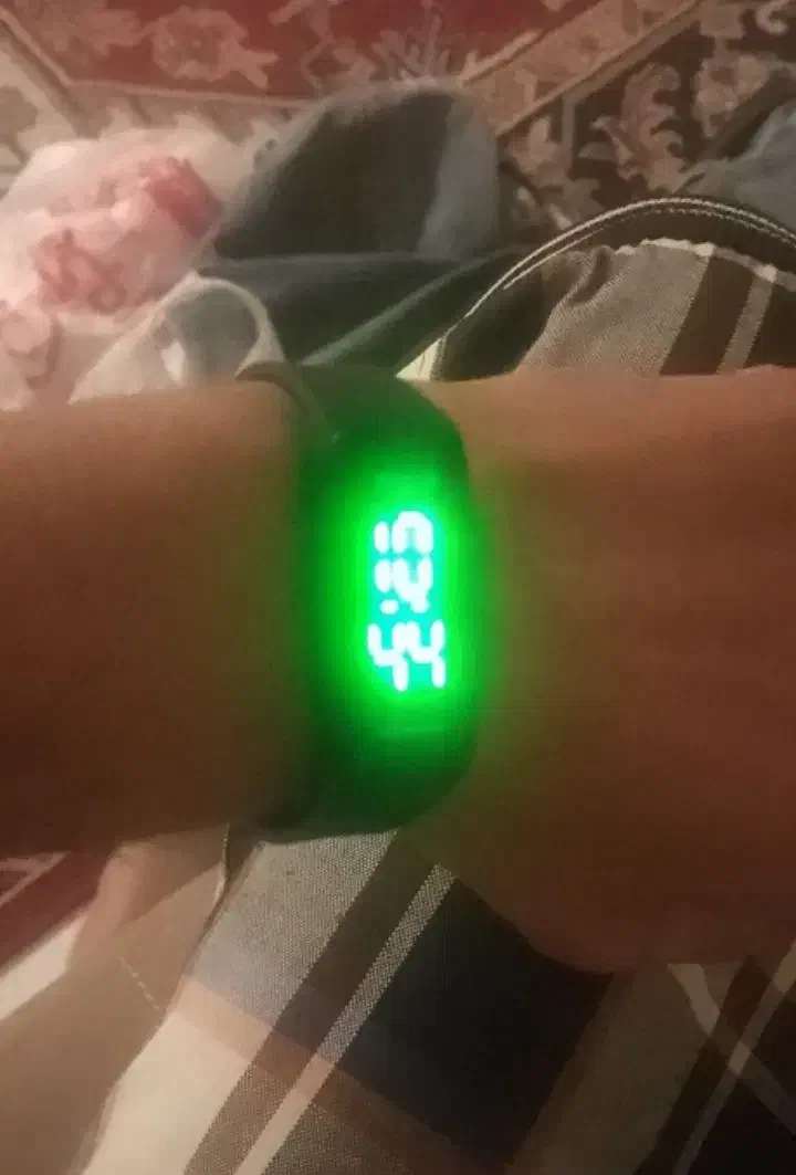 یک عدد ساعت دیجیتالی اسکمی و2-ساعت انالوک|ساعت|تهران, گیشا|دیوار