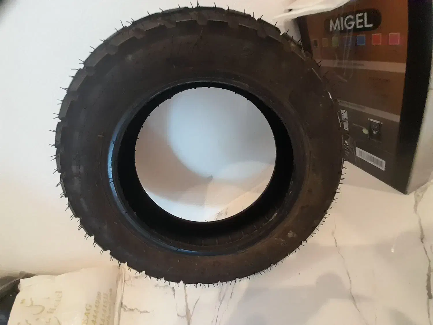 لاستیک سافاری عقب ۳۰۰۰.نو|قطعات یدکی و لوازم جانبی|کیش, |دیوار