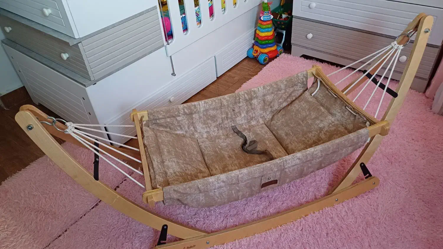 گهواره ننو  بدون استفاده|کالسکه و لوازم جانبی|رشت, استقامت ۲|دیوار