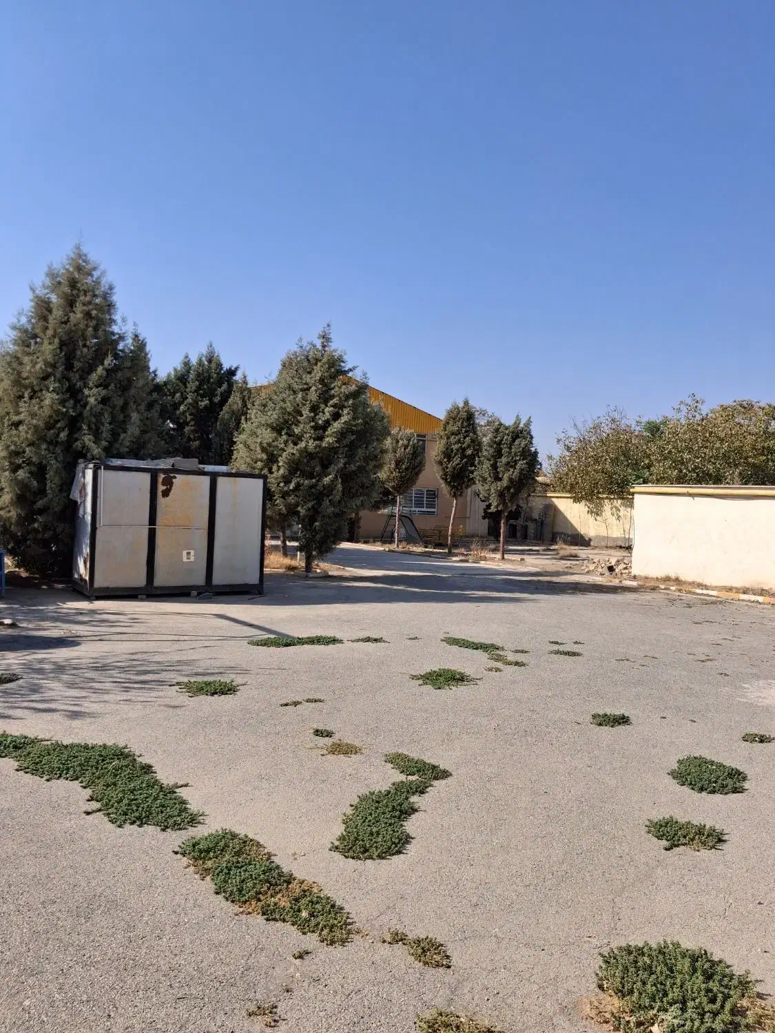 فروش ۱۸۰۰متر زمین و ۳۰۰متر سوله باجواز پایان کار|فروش دفتر صنعتی، کشاورزی، تجاری|رامجین, |دیوار