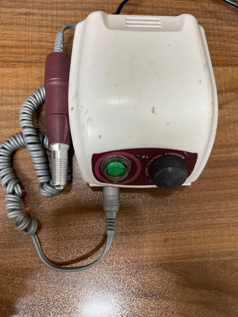 فروش دستگاه ناخن و آل ای دی|آرایشی، بهداشتی، درمانی|ماهدشت, |دیوار