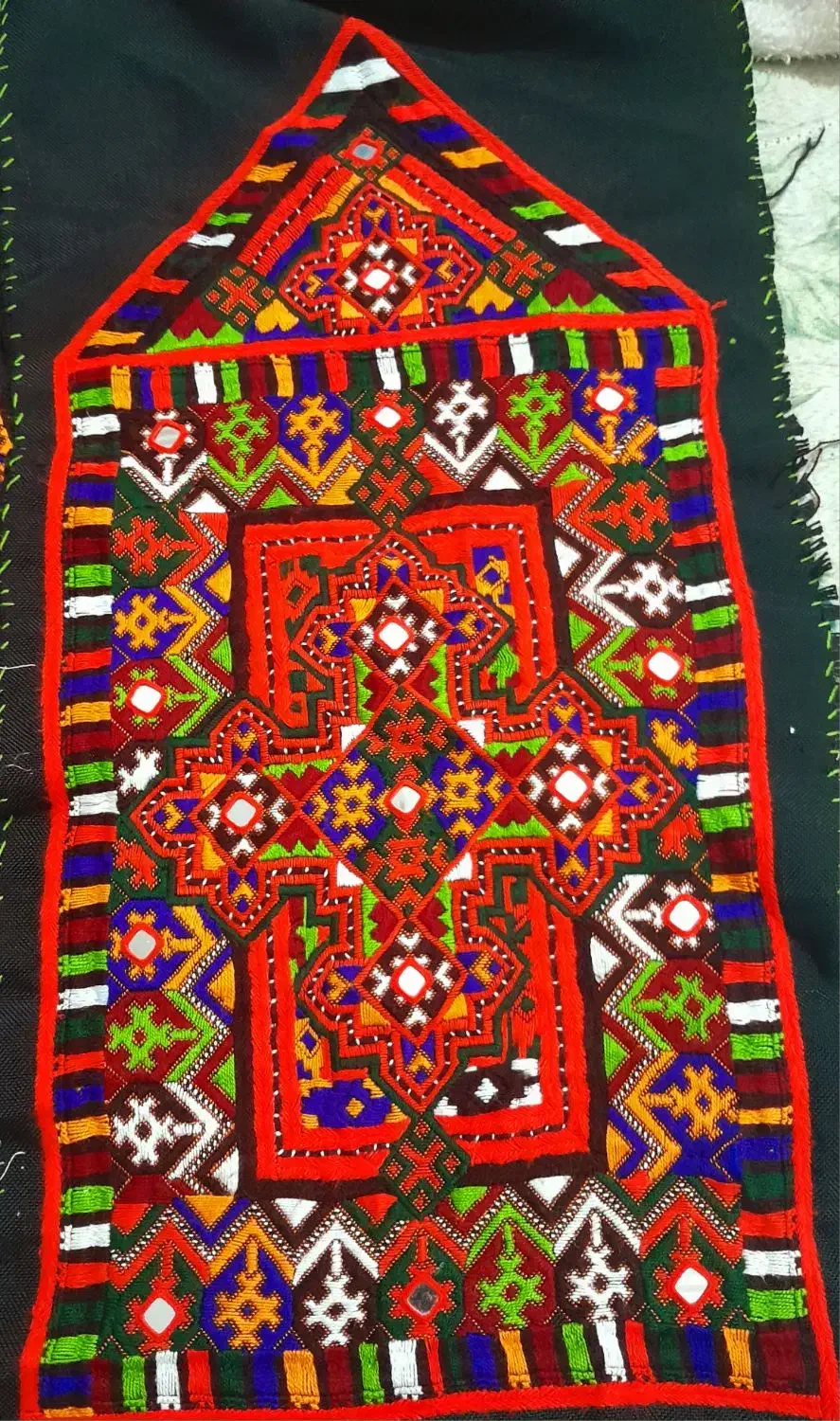 زیح تمام دست دوز|لباس|کهنوج, |دیوار