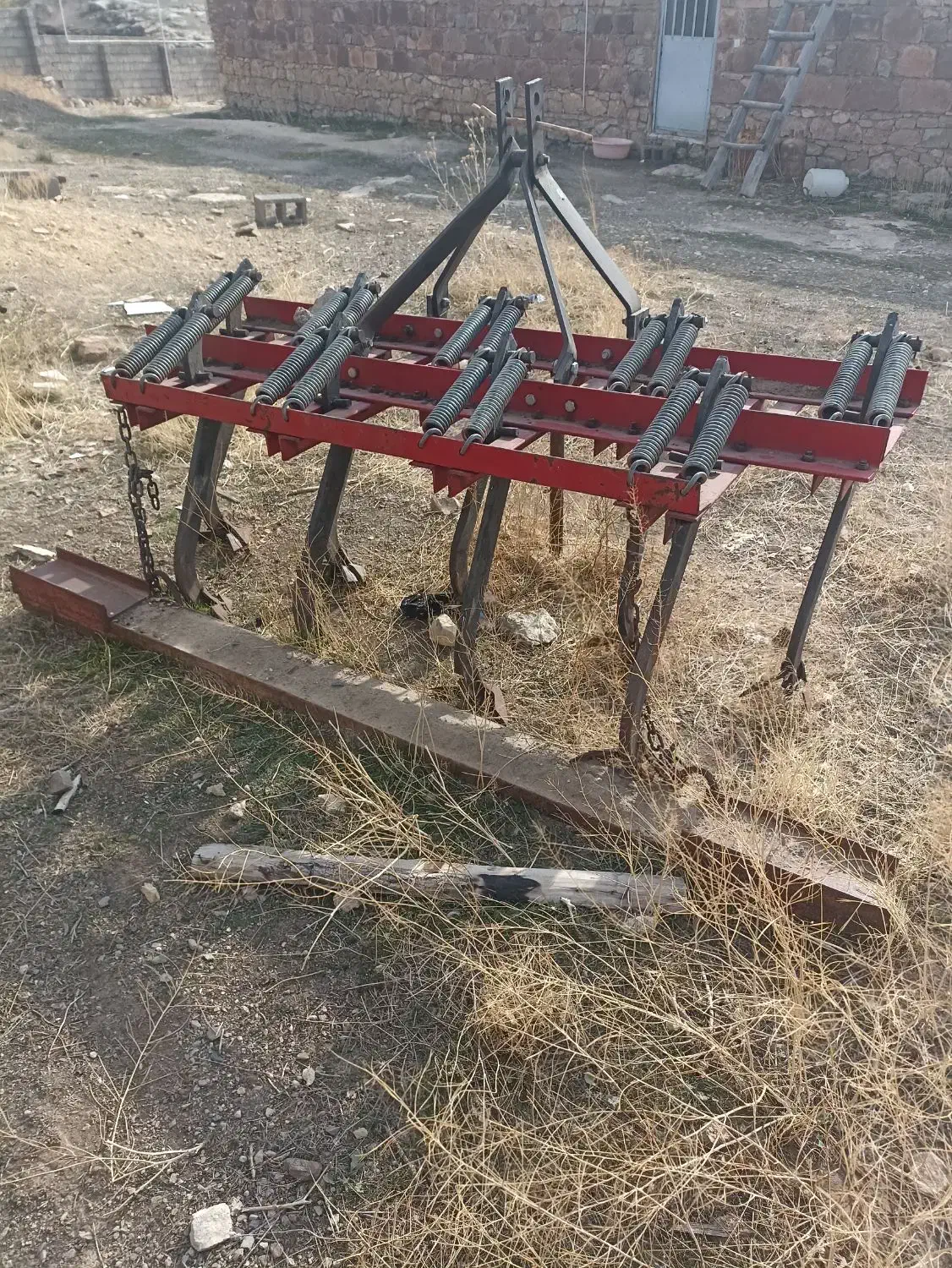 ادوات تراکتور گاو آهن کنتوالتو و خرمن‌کوب گیاه|ماشین‌آلات صنعتی|ماکو, |دیوار