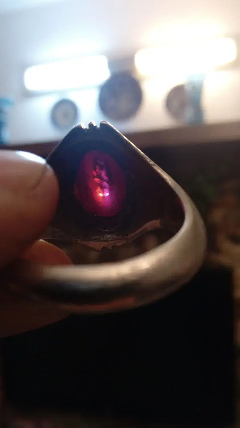 انگشتر رکاب حسن|کلکسیون اشیاء عتیقه|گلپایگان, |دیوار