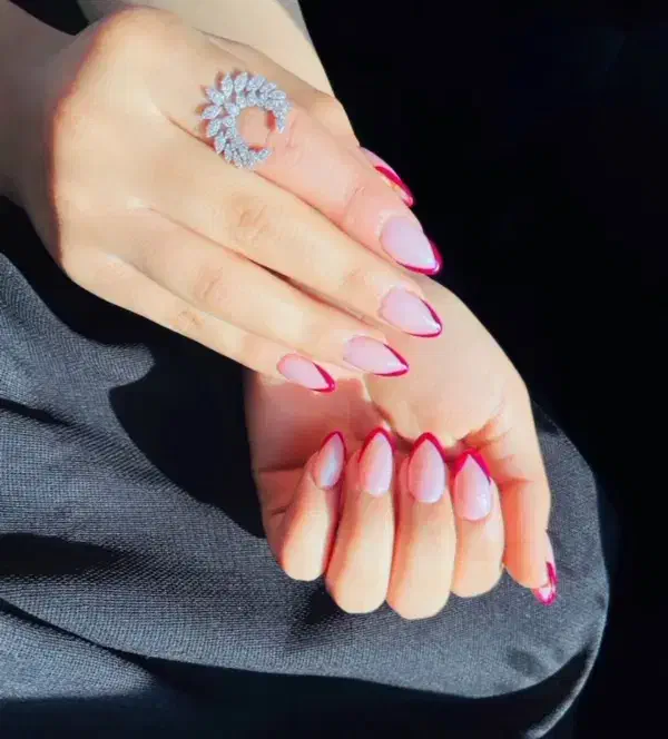 کاشت ناخن با قیمت مناسب و کیفیت بالا|خدمات آرایشگری و زیبایی|حبیب آباد, |دیوار