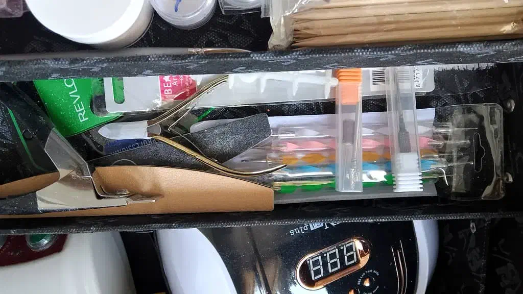 لوازم کاشت ناخن|آرایشی، بهداشتی، درمانی|فردیس, فرامرزیه|دیوار