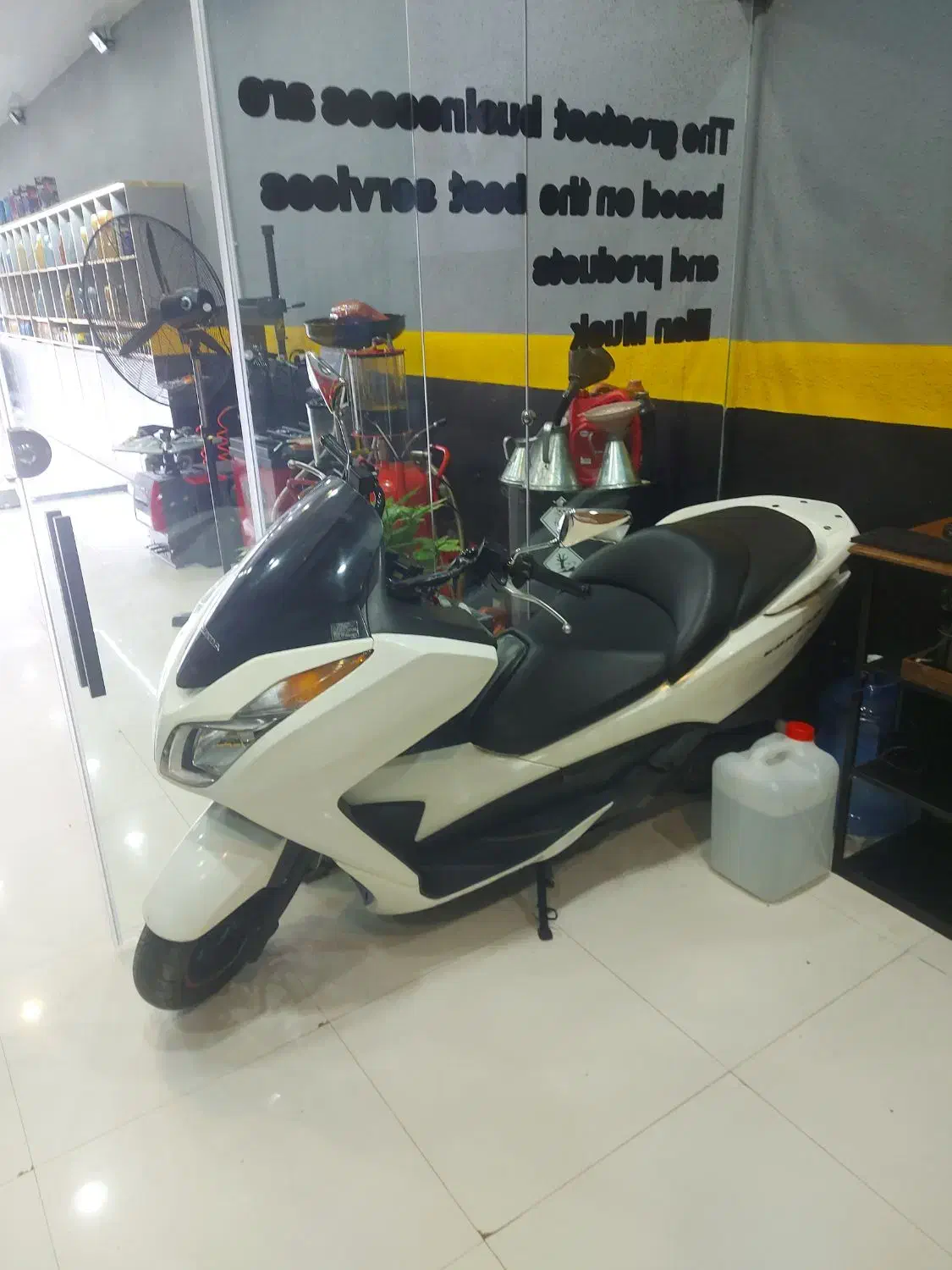 دو دستگاه موتور هوندا فورزا و هوندا پاکشتی گرینو|موتورسیکلت|چالوس, |دیوار